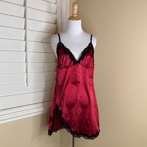 ❤️ Luxurious Red Chemise with Black Lace Trim